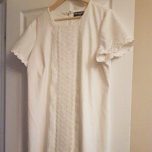 Karl Lagerfeld Paris white dress size 18